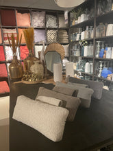Afbeelding in Gallery-weergave laden, Nekkussen FLAIR champagne