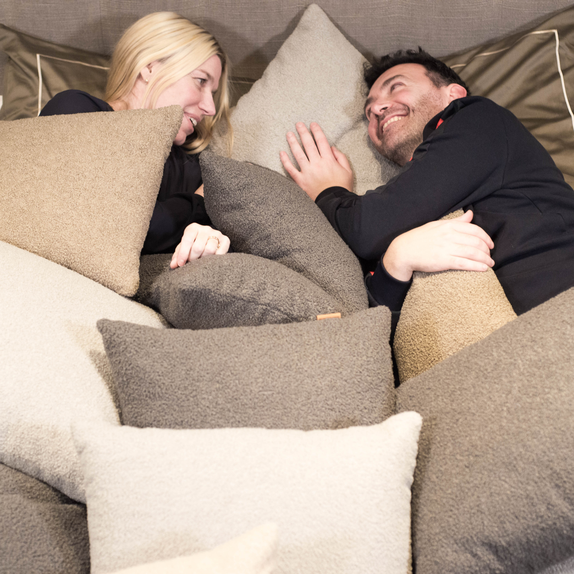 Sierkussen SEMMI licht grijs 45x45