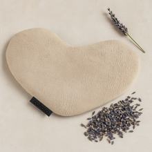 Afbeelding in Gallery-weergave laden, Oogkussen met Lavendel &amp; Kamille – Verzwaard in Hartvorm
